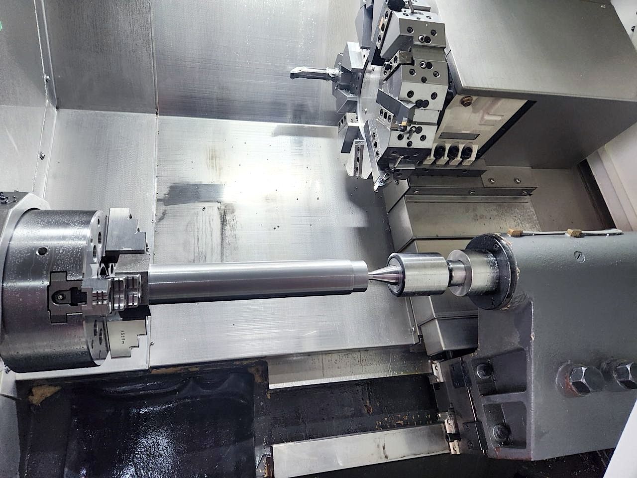Flecha montada en torno CNC